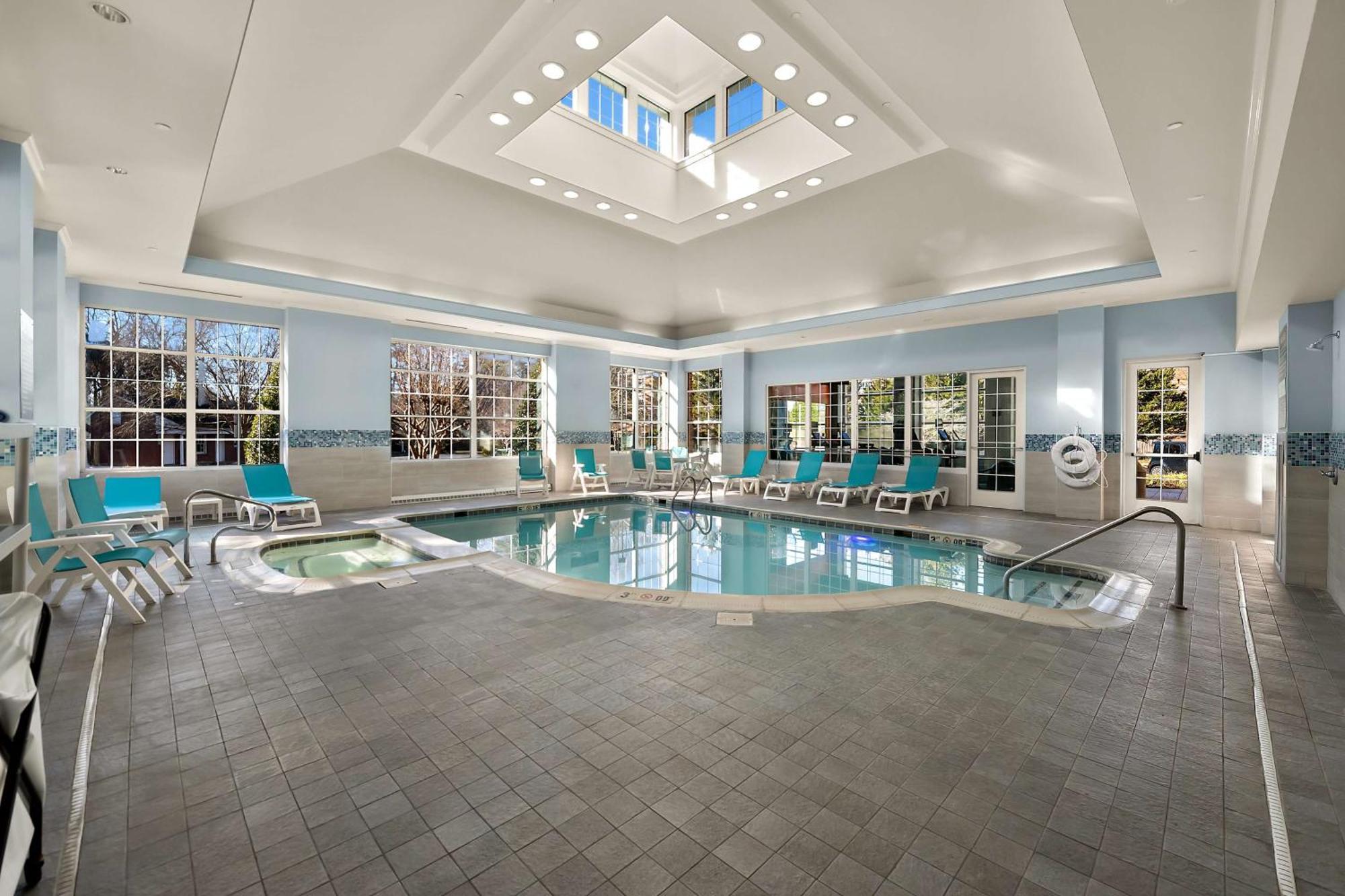 Hilton Garden Inn Williamsburg Exterior foto